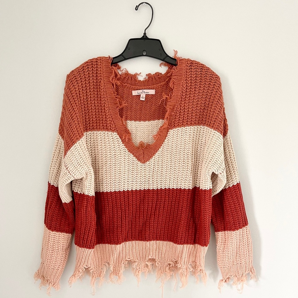 LOVE TREE Ripped Fringed Sweater V-Neck